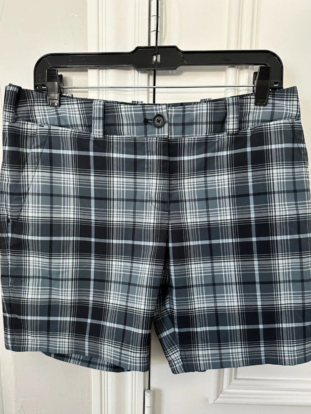 Nike Golf Women's Size 8 Tour Performance Dri-FIT Plaid Shorts Stretch Casual